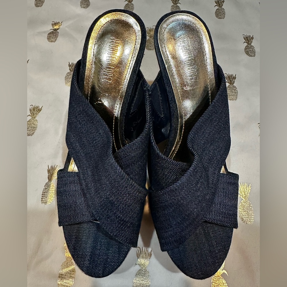 Jennifer Lopez Denim Wedge Heels Sz 7.5 Great Condition. Some wear seen in strap